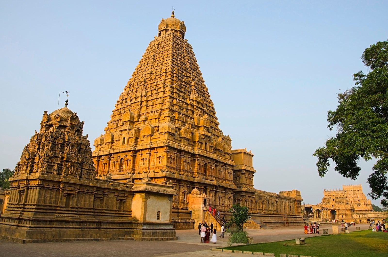 Brihadishvara-Temple-Thanjavur-Tamil-Nadu-India